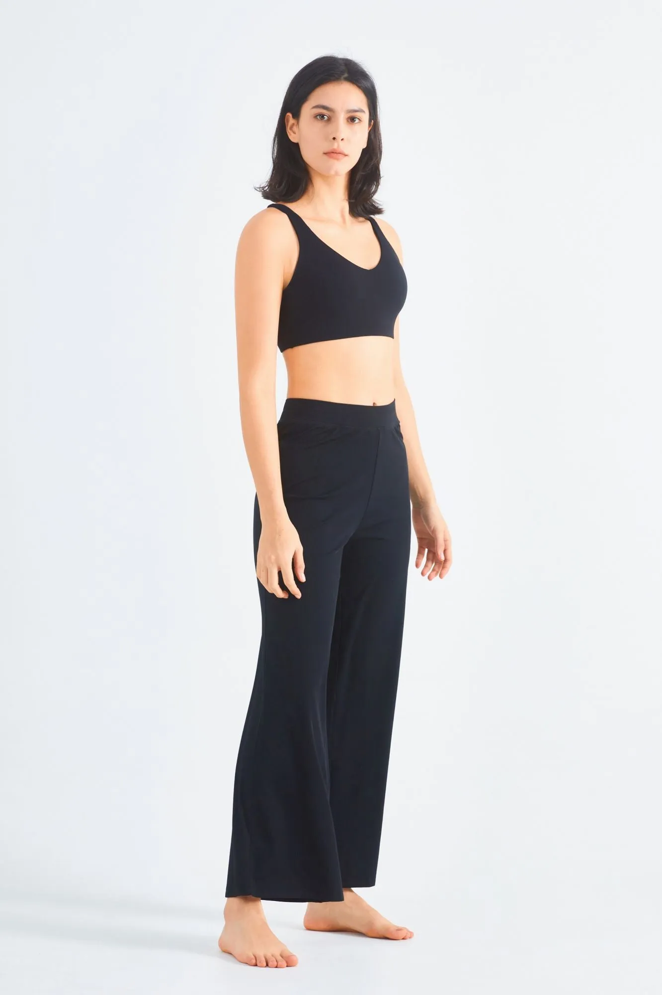 Ribbed Y-Back Sports Bra & Wide-Leg Yoga Pants Set