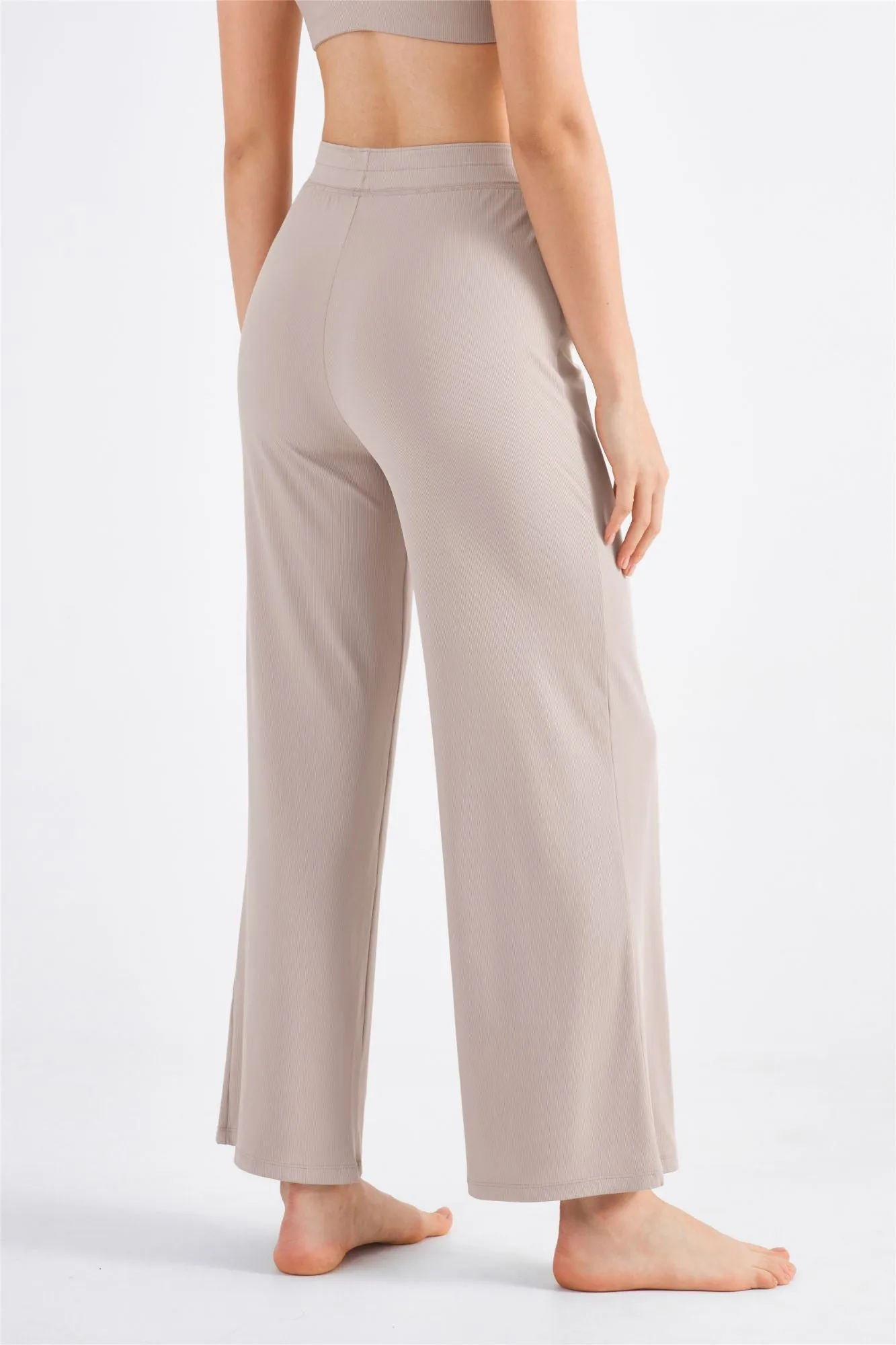 Ribbed Y-Back Sports Bra & Wide-Leg Yoga Pants Set