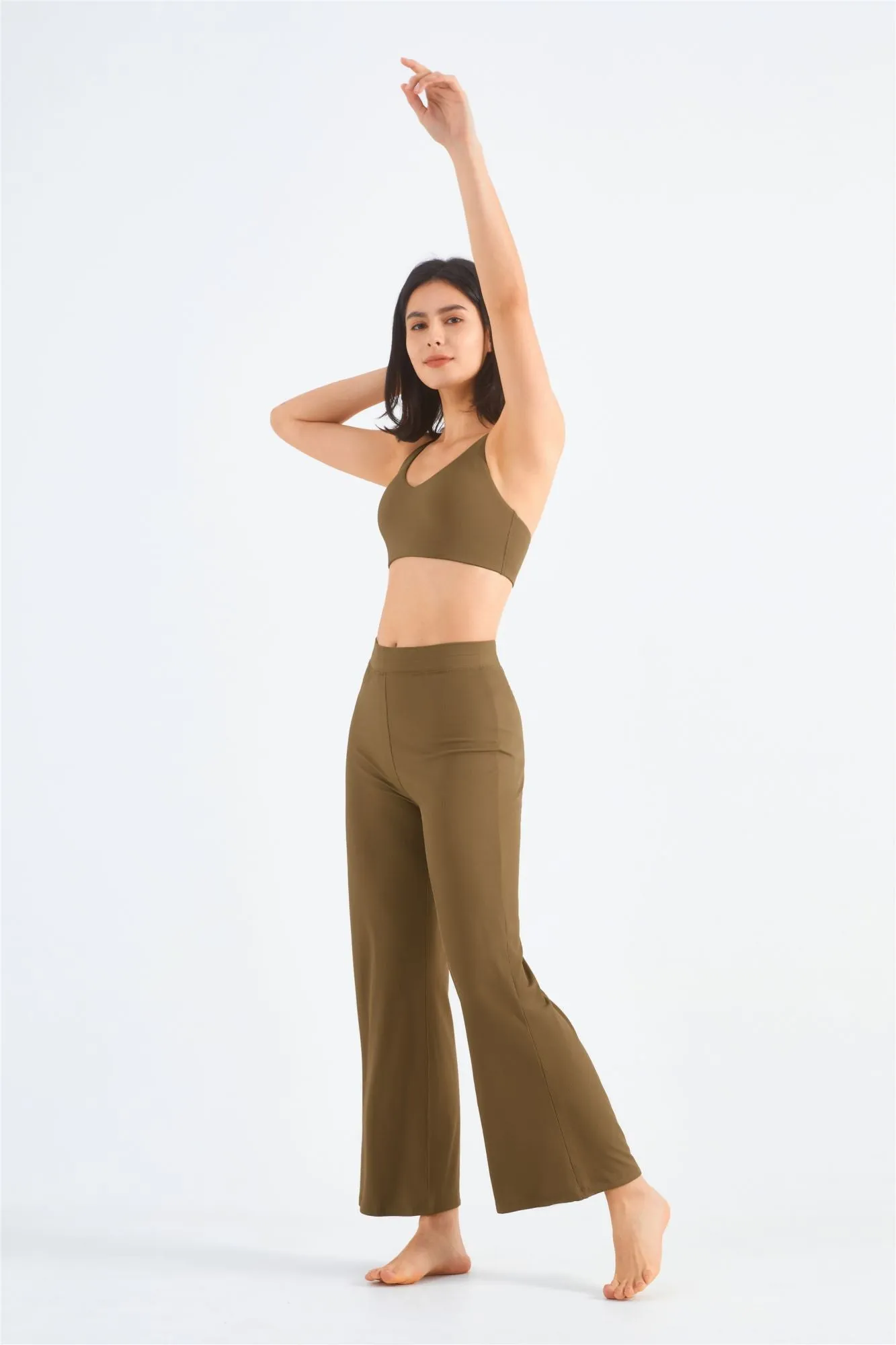 Ribbed Y-Back Sports Bra & Wide-Leg Yoga Pants Set
