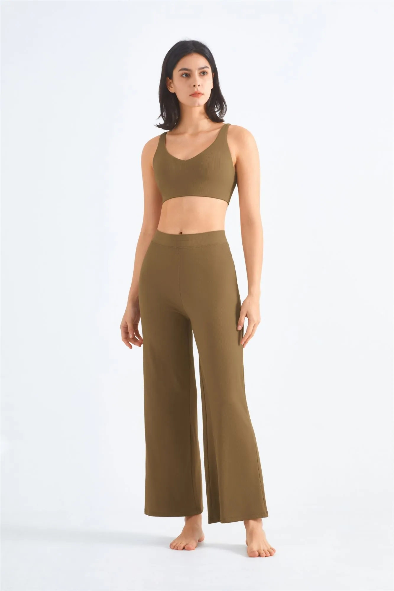 Ribbed Y-Back Sports Bra & Wide-Leg Yoga Pants Set