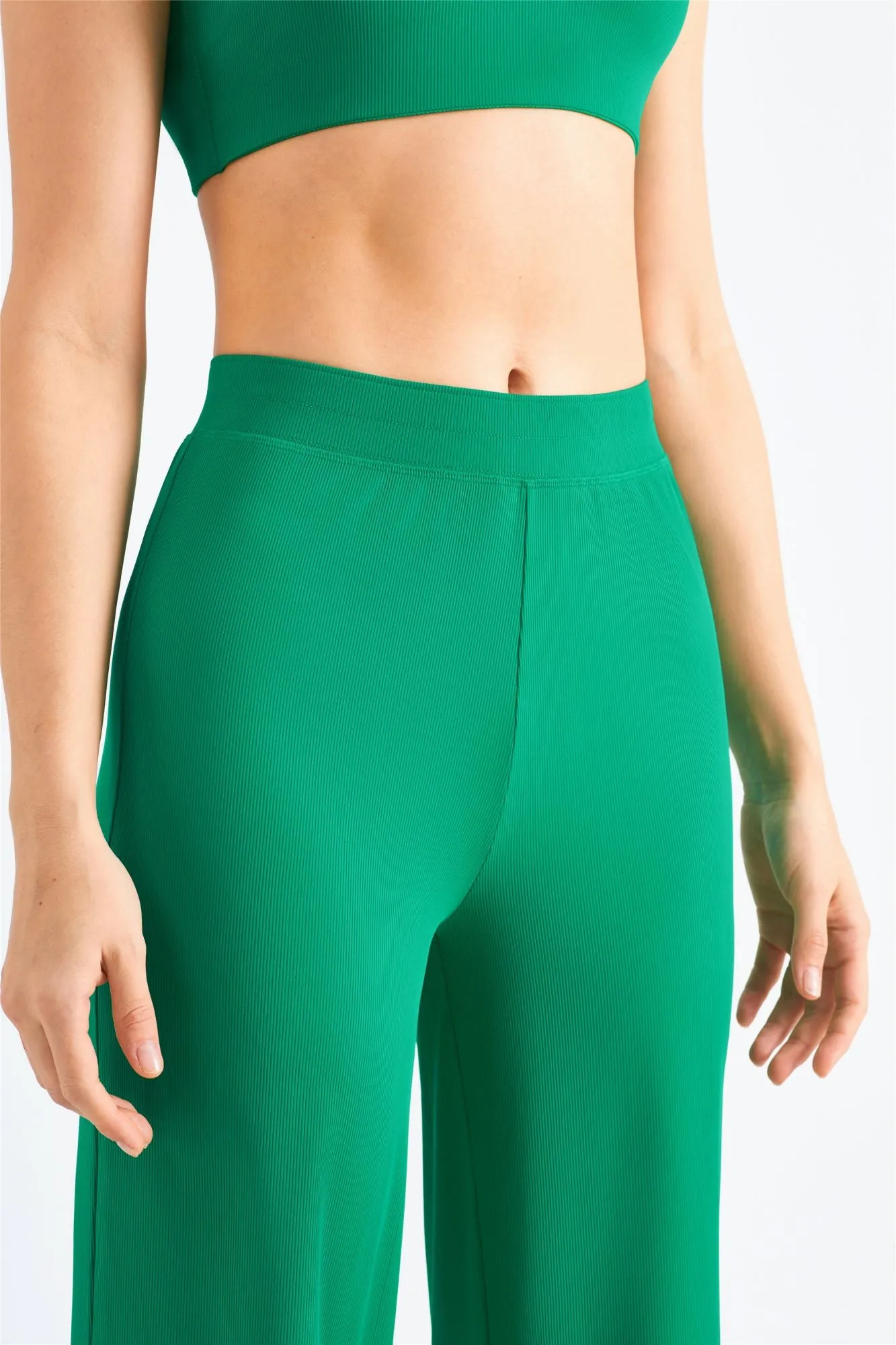Ribbed Y-Back Sports Bra & Wide-Leg Yoga Pants Set